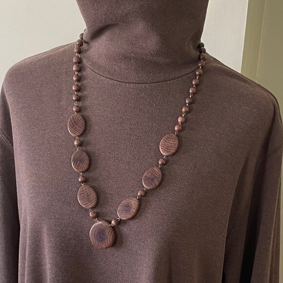 Lovely, Lightweight, Wooden Bead and Disc Necklace (Brown) - Picture 3 of 8